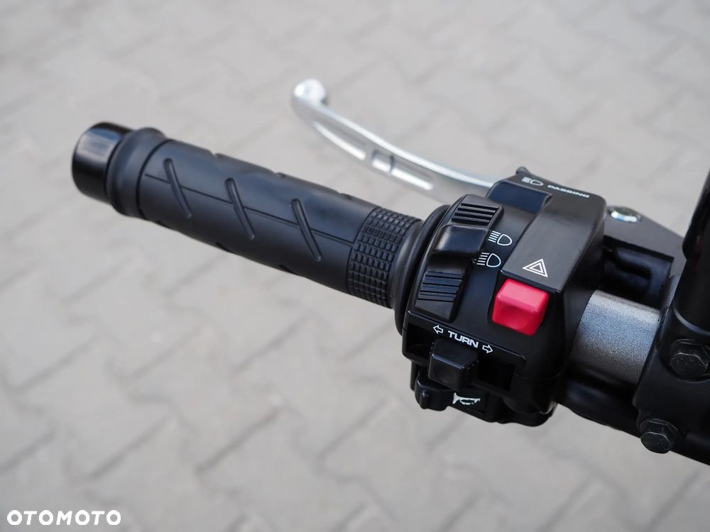 Honda CB - 32