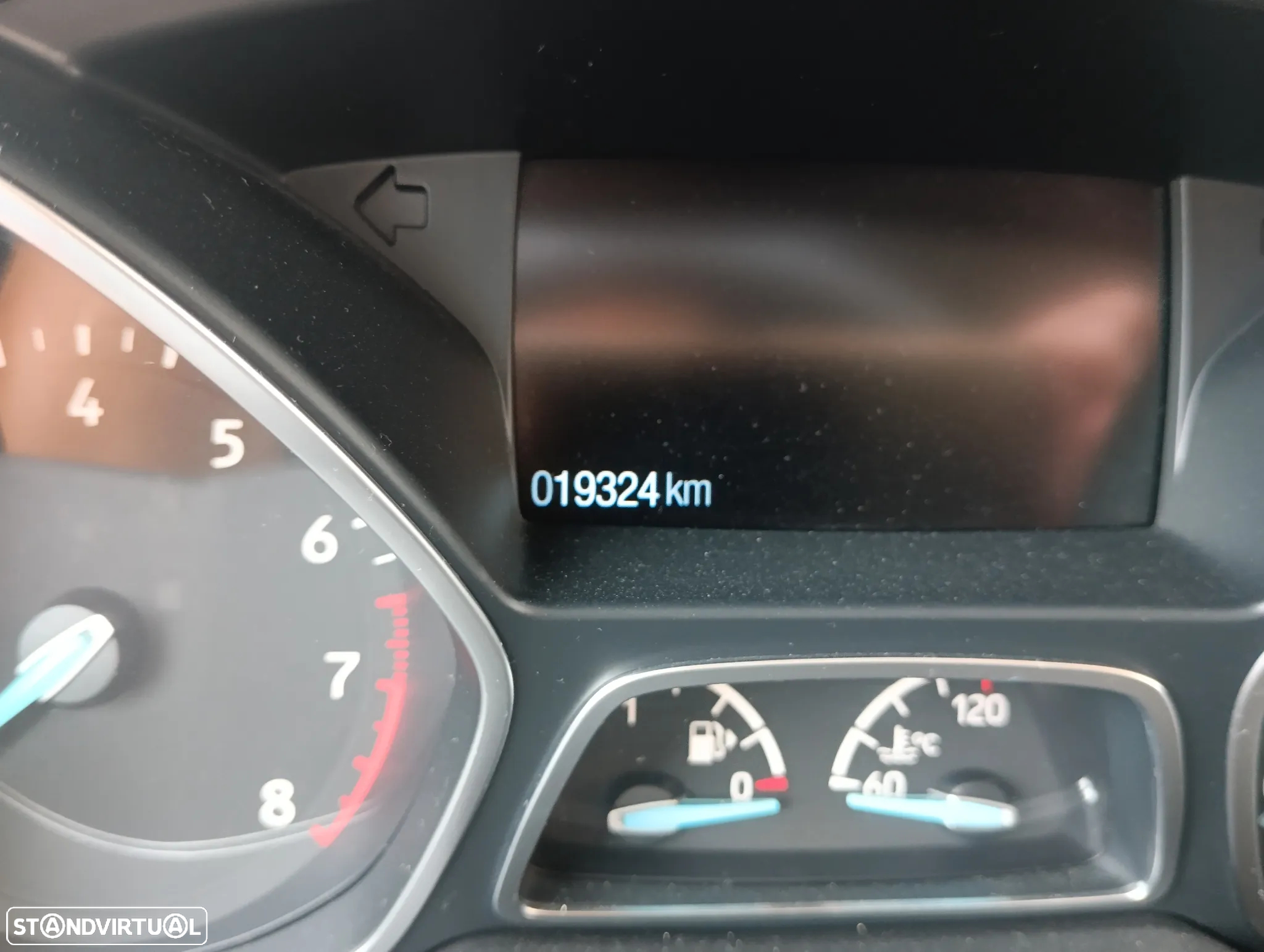 Ford Kuga 1.5 EcoBoost Titanium 4WD Powershift - 12