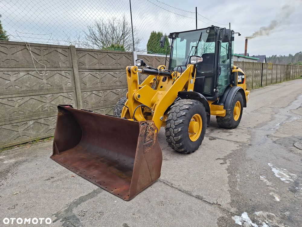 Caterpillar CAT 906 M - 2