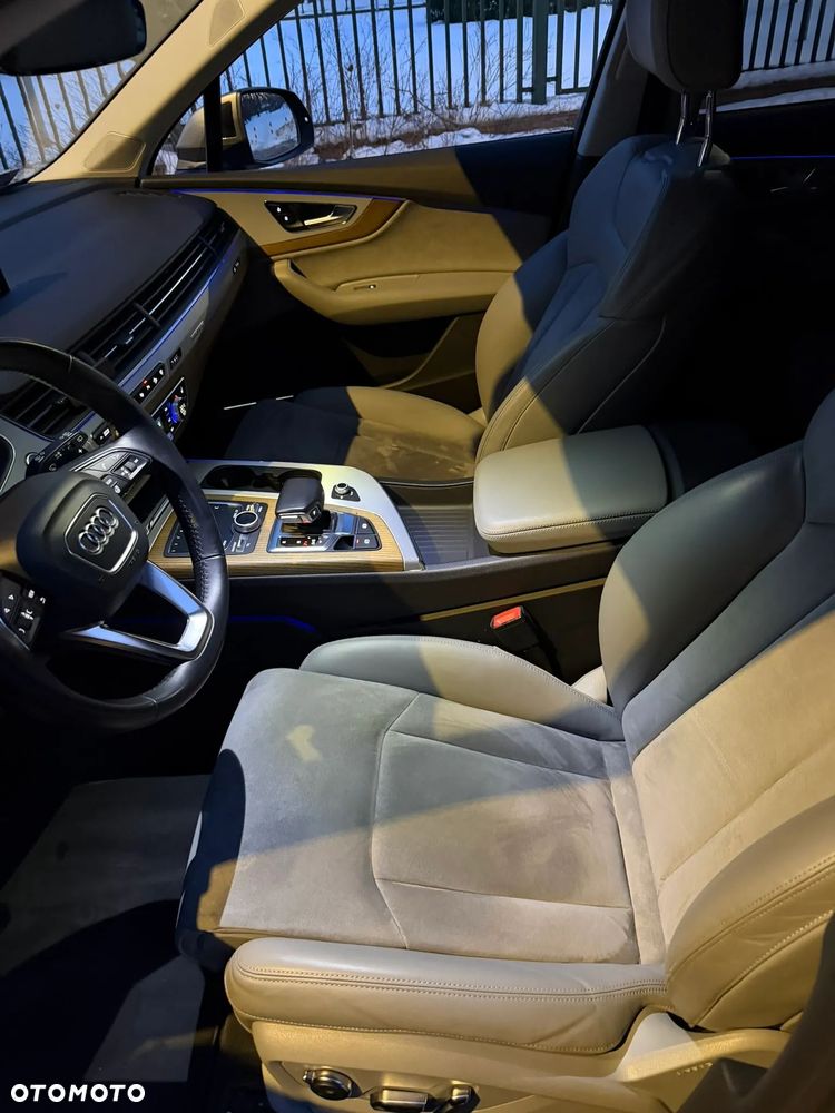 Audi Q7 - 21