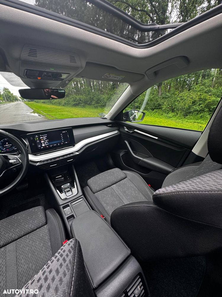 Skoda Octavia 2.0 TDI DSG Clever - 9