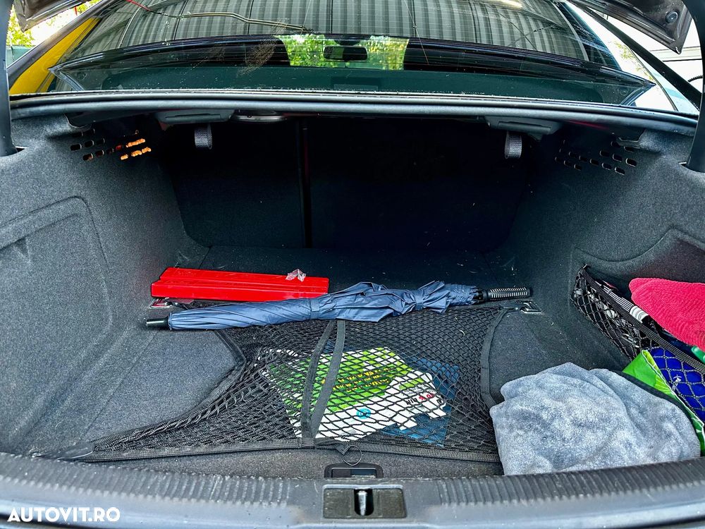 Audi A4 2.0 TDI quattro Stronic - 15