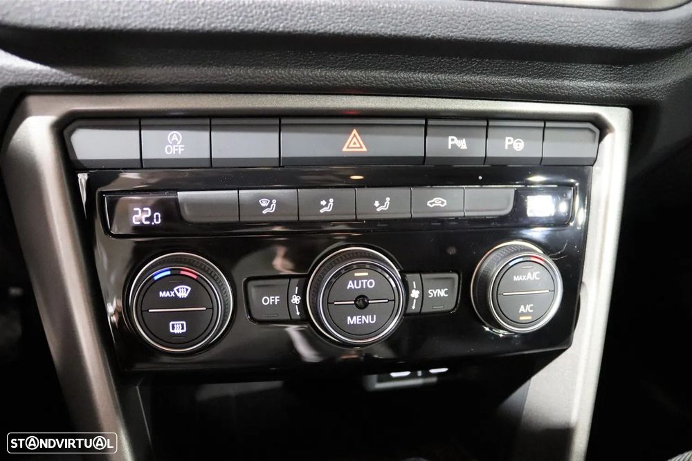VW T-Roc 1.5 TSI Style DSG - 32