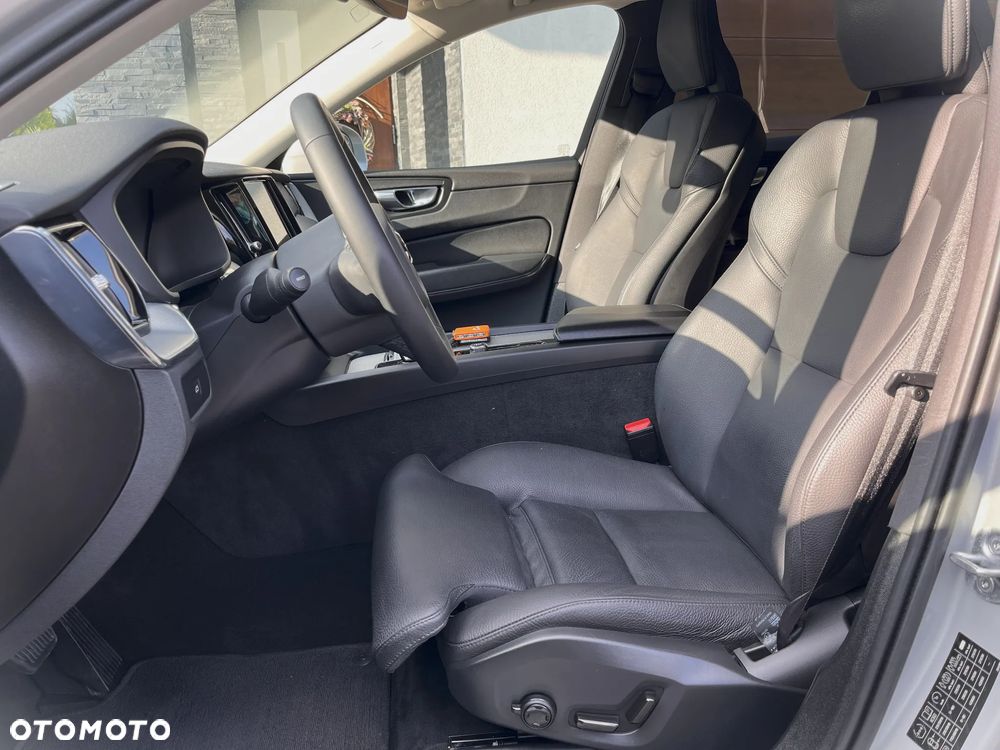 Volvo XC 60 B4 D AWD Inscription - 16