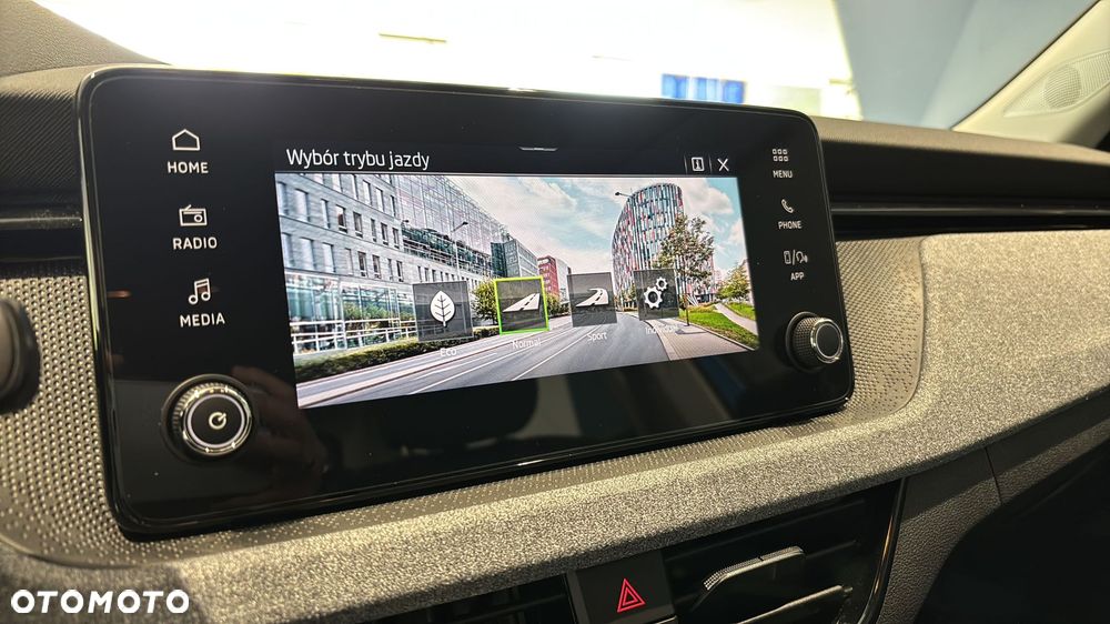 Skoda Kamiq 1.0 TSI Selection - 25