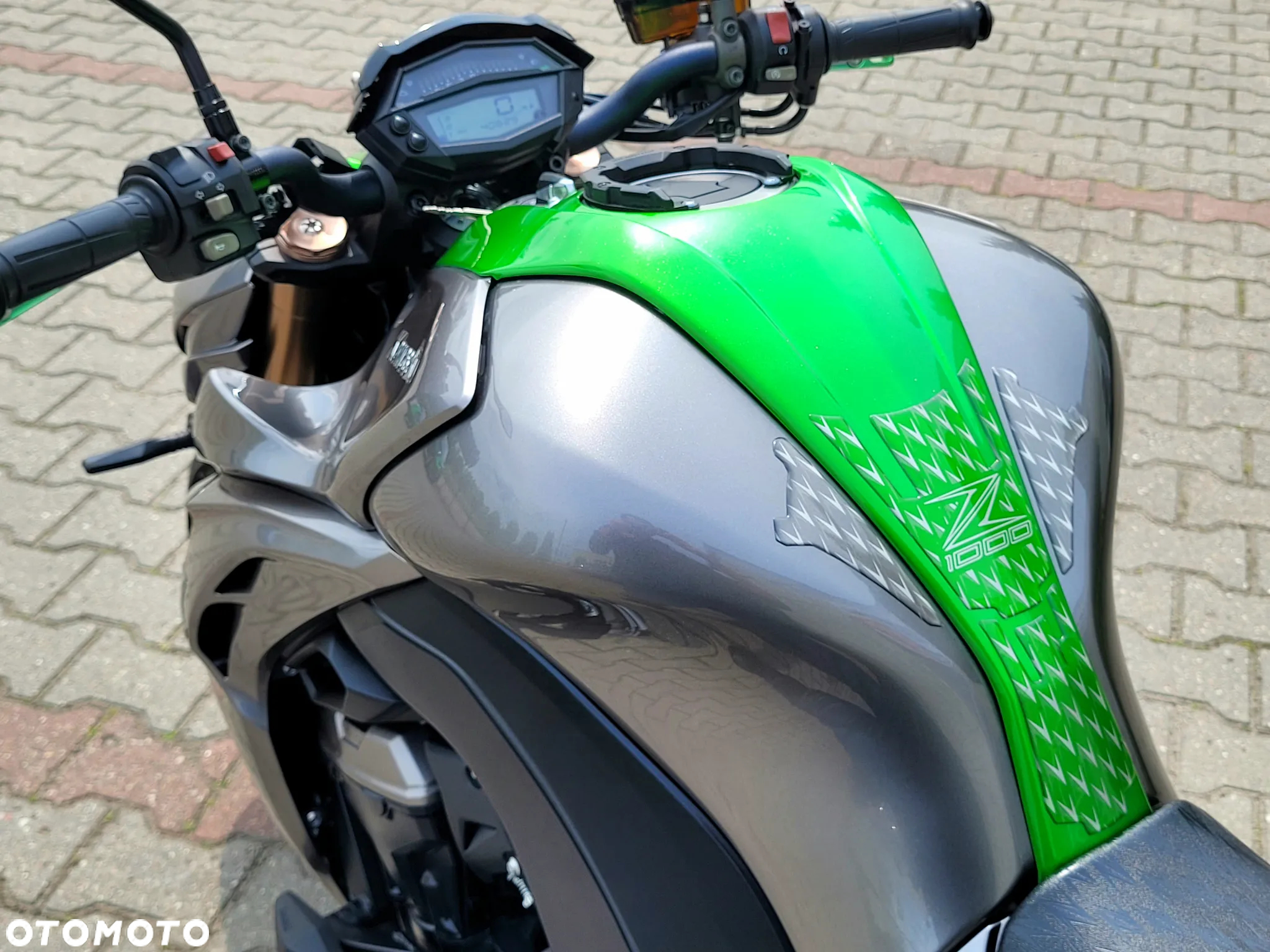Kawasaki Z - 24