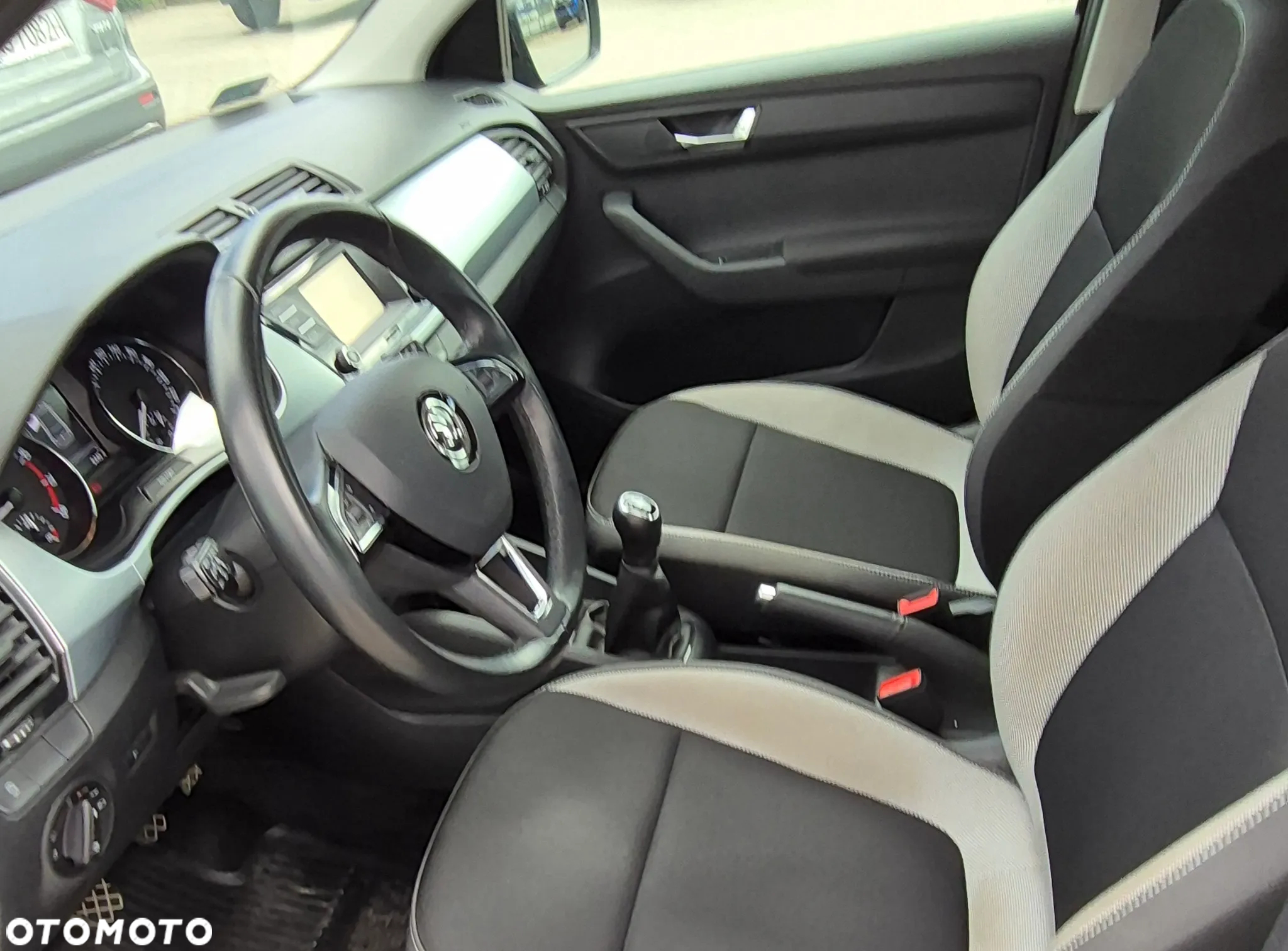 Skoda Fabia - 11