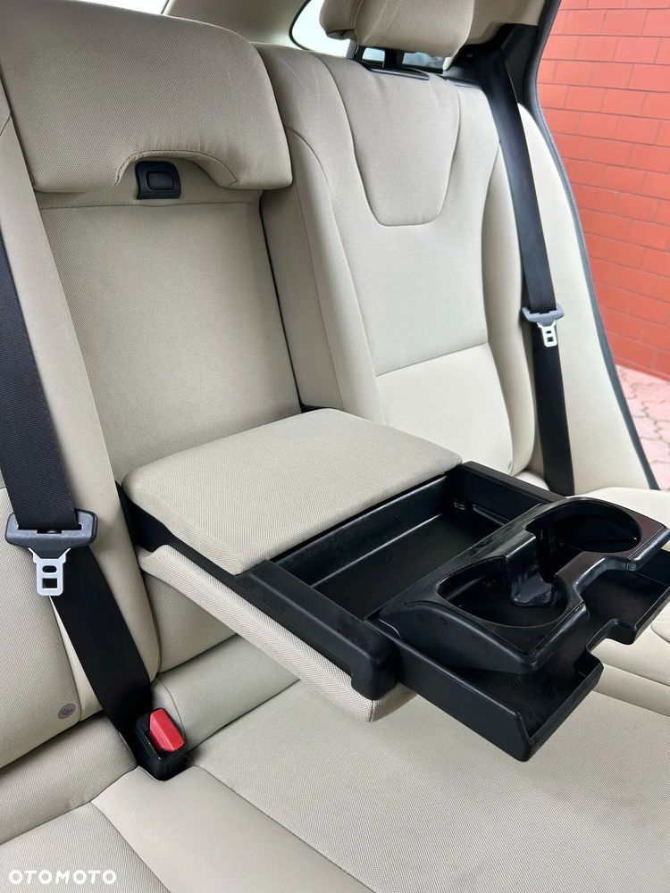 Volvo V60 D3 Geartronic - 8