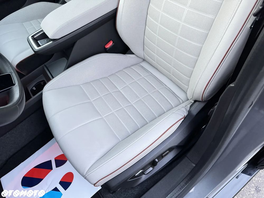 Renault Megane EV60 Iconic - 12
