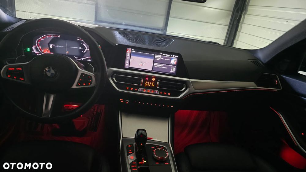 BMW Seria 3 330i - 8