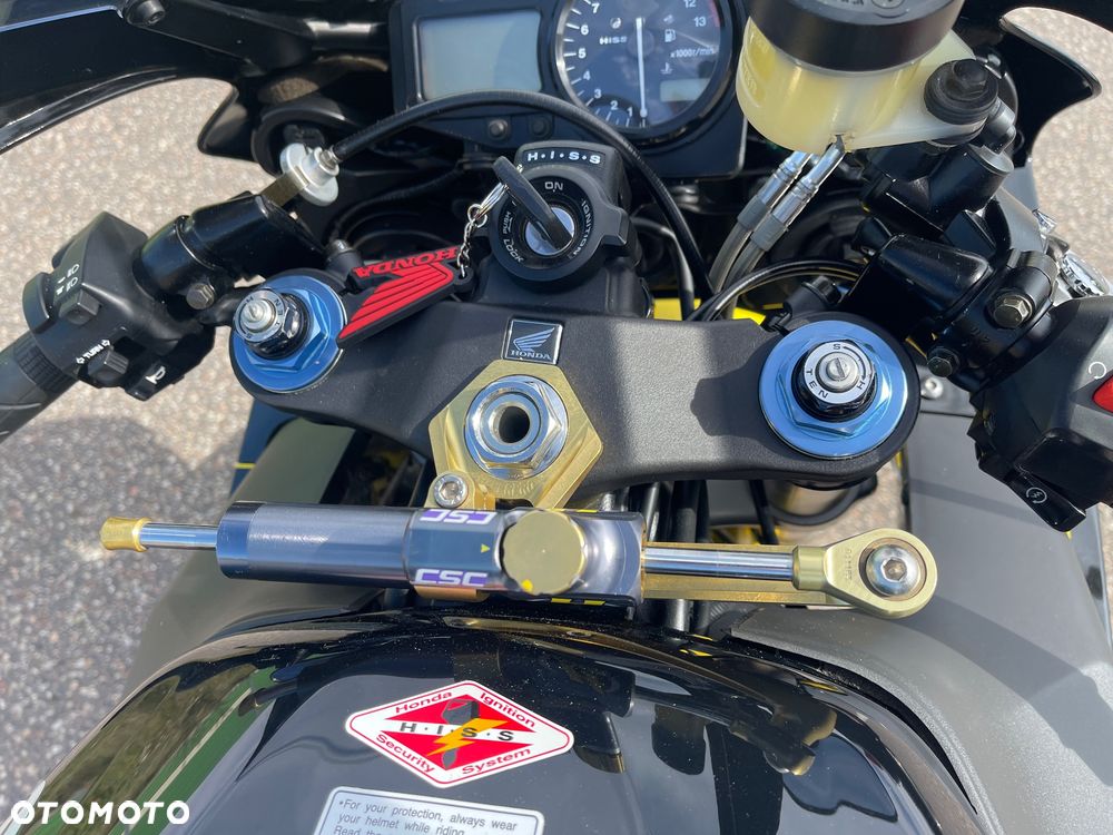 Honda CBR - 30