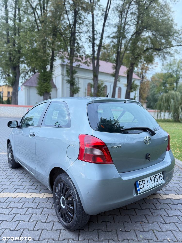 Toyota Yaris 1.0 Luna A/C - 5