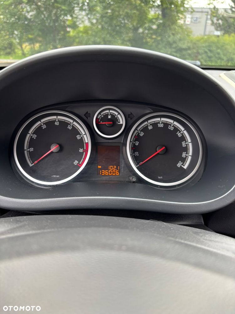 Opel Corsa 1.2 16V Essentia - 7