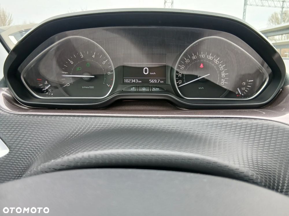 Peugeot 2008 1.6 VTi Style - 7