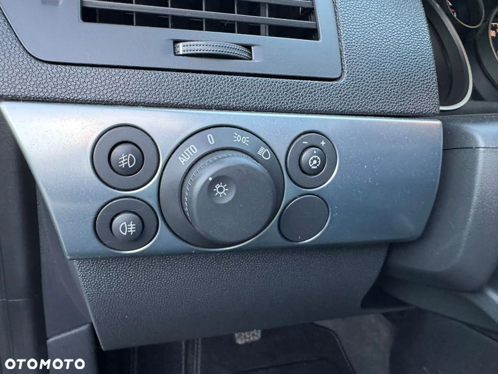 Opel Astra - 22