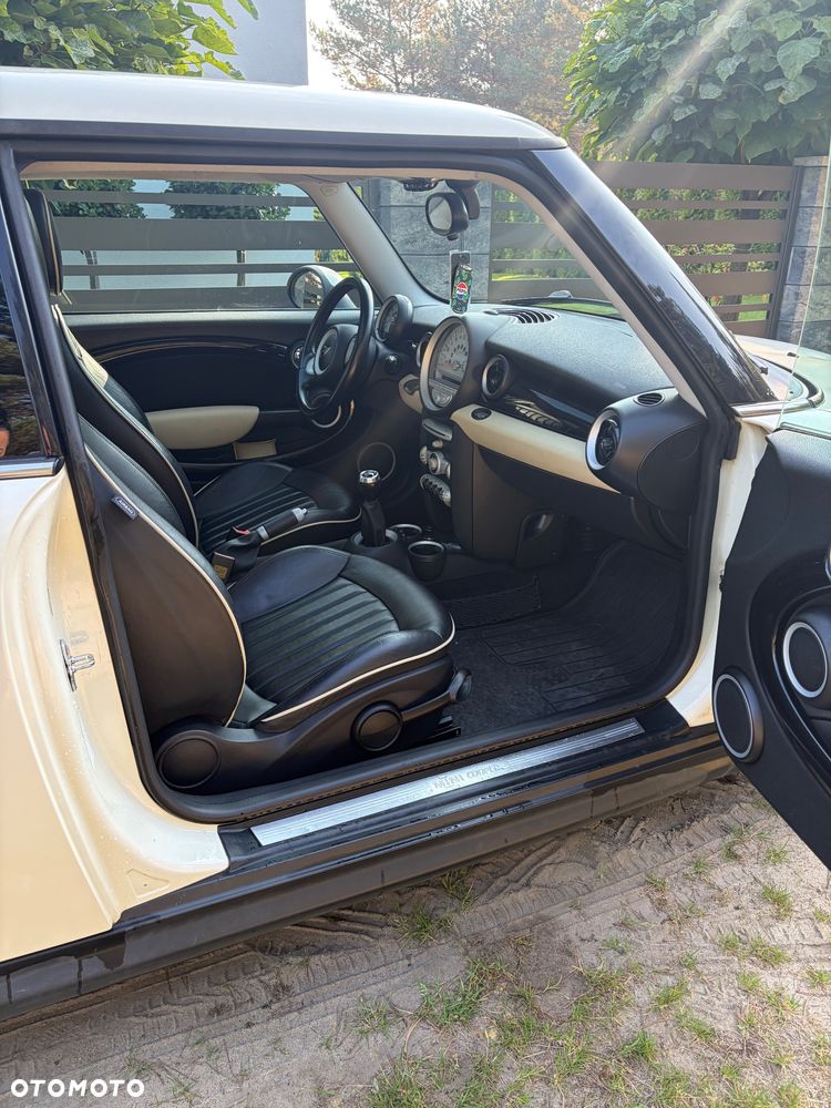 MINI Cooper Standard - 5