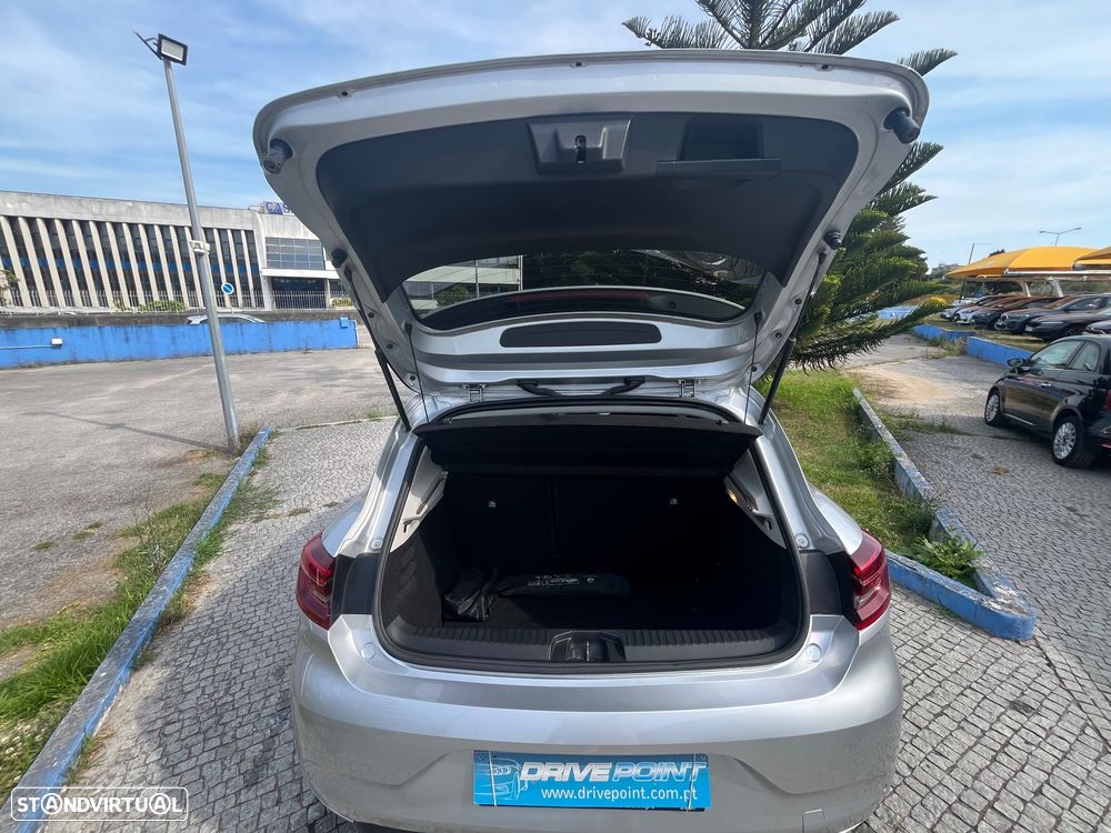 Renault Clio 1.0 TCe Limited Bi-Fuel - 23