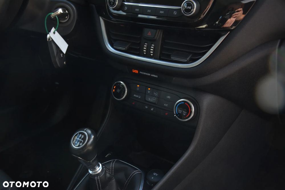 Ford Fiesta - 12