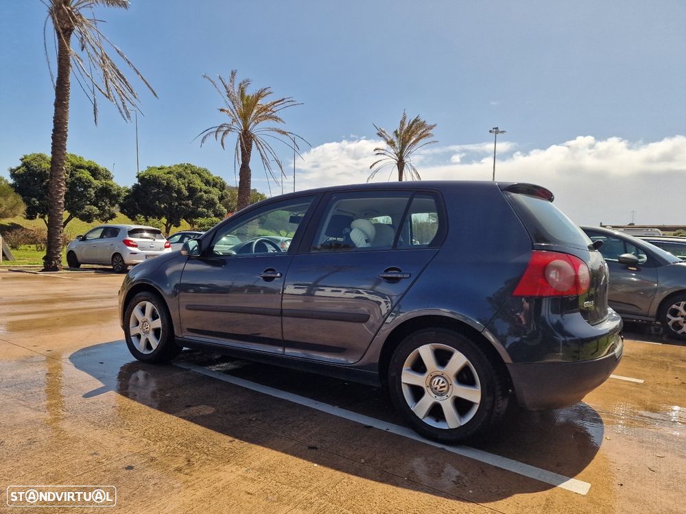 VW Golf 1.9 TDi 6V Confortline - 6