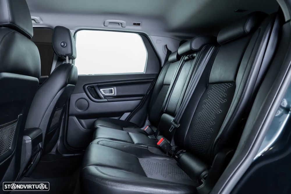 Land Rover Discovery Sport 2.0 TD4 Pure 7L Auto - 26