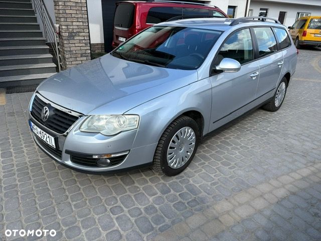 Volkswagen Passat 2.0 TDI DPF DSG Trendline - 1