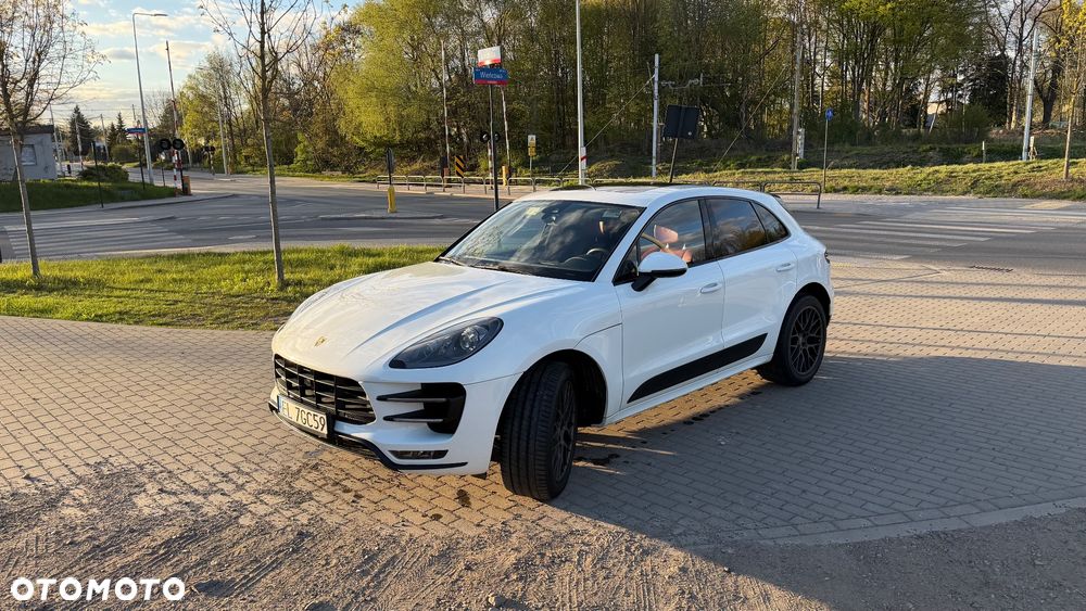 Porsche Macan Turbo Performance - 27