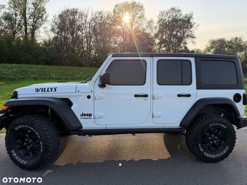 Jeep Wrangler - 4