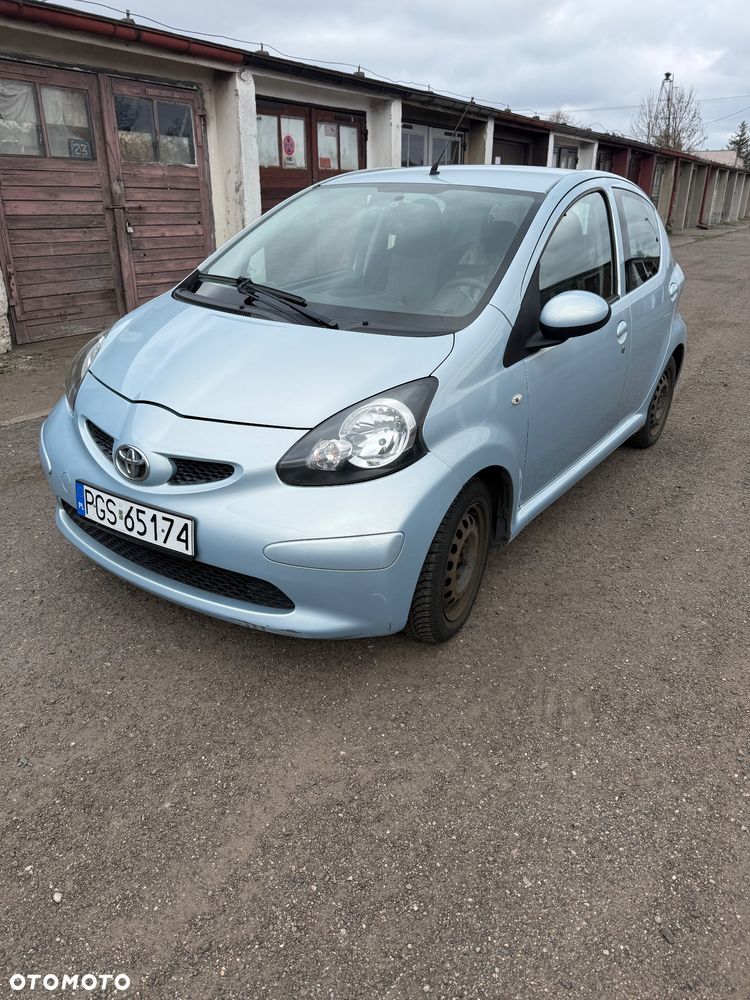 Toyota Aygo Blue - 1