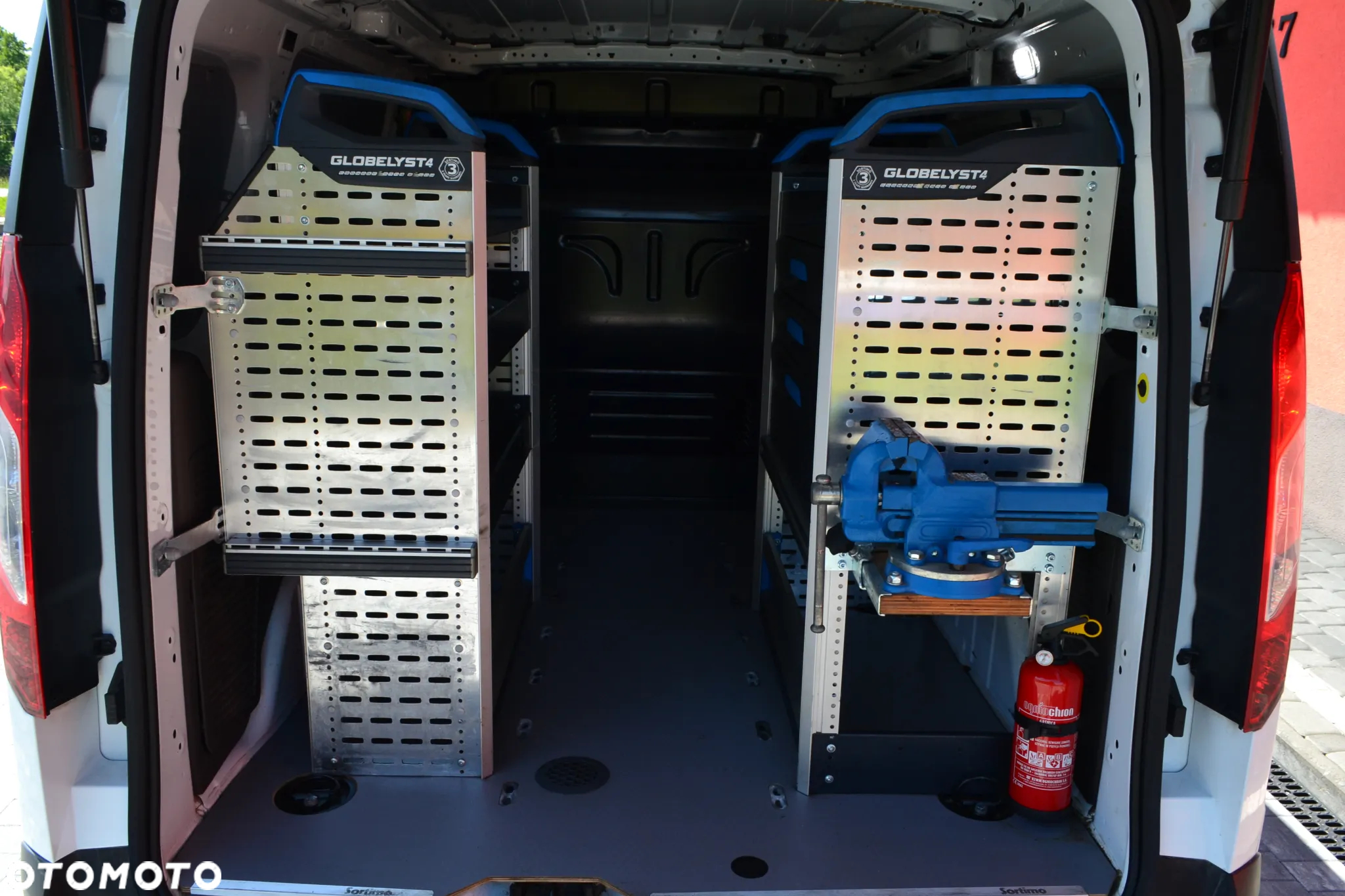 Ford Transit Connect - 7