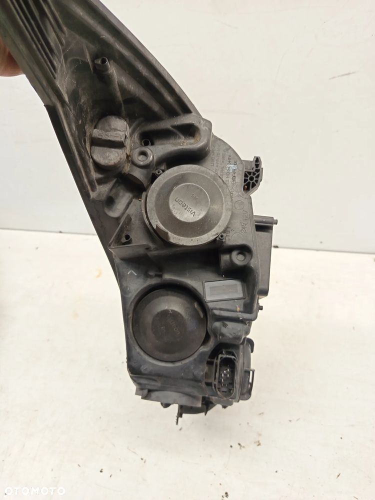 + LAMPA PRZOD PRZEDNIA PRAWA FORD FOCUS MK3 - 7