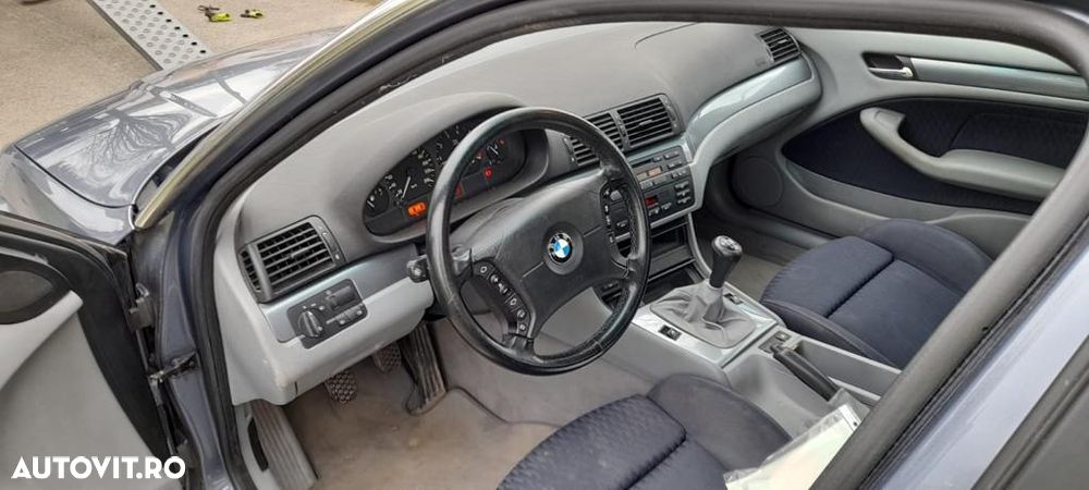 BMW Seria 3 325xi Edition Sport - 5