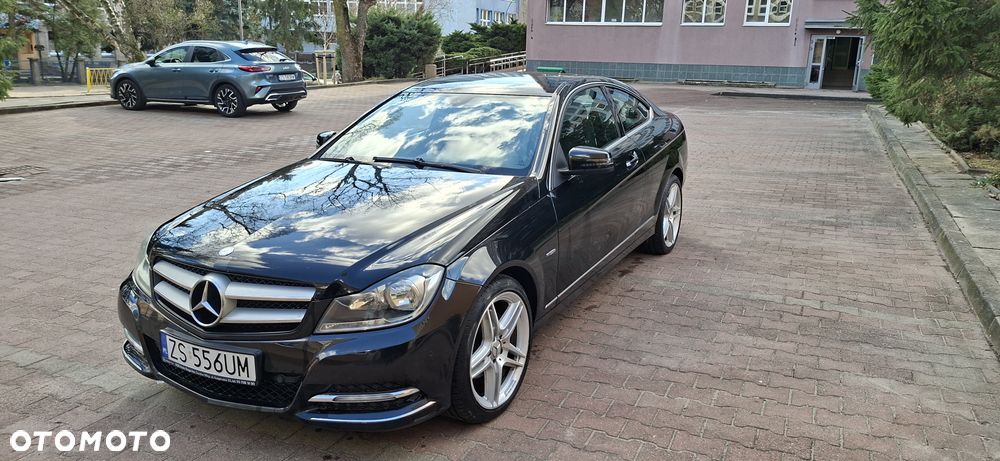 Mercedes-Benz Klasa C 180 CGI BlueEff - 10