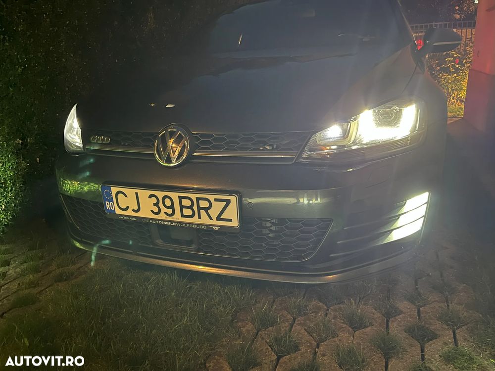 Volkswagen Golf 2.0 TDI DPF BMT DSG GTD - 34