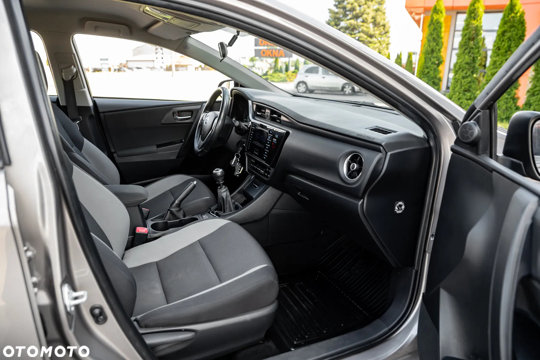 Toyota Auris 1.33 VVT-i Classic - 24