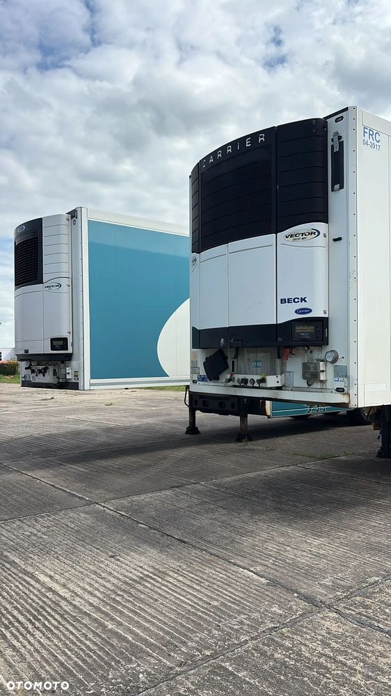 Schmitz Cargobull SKO 24 - 4