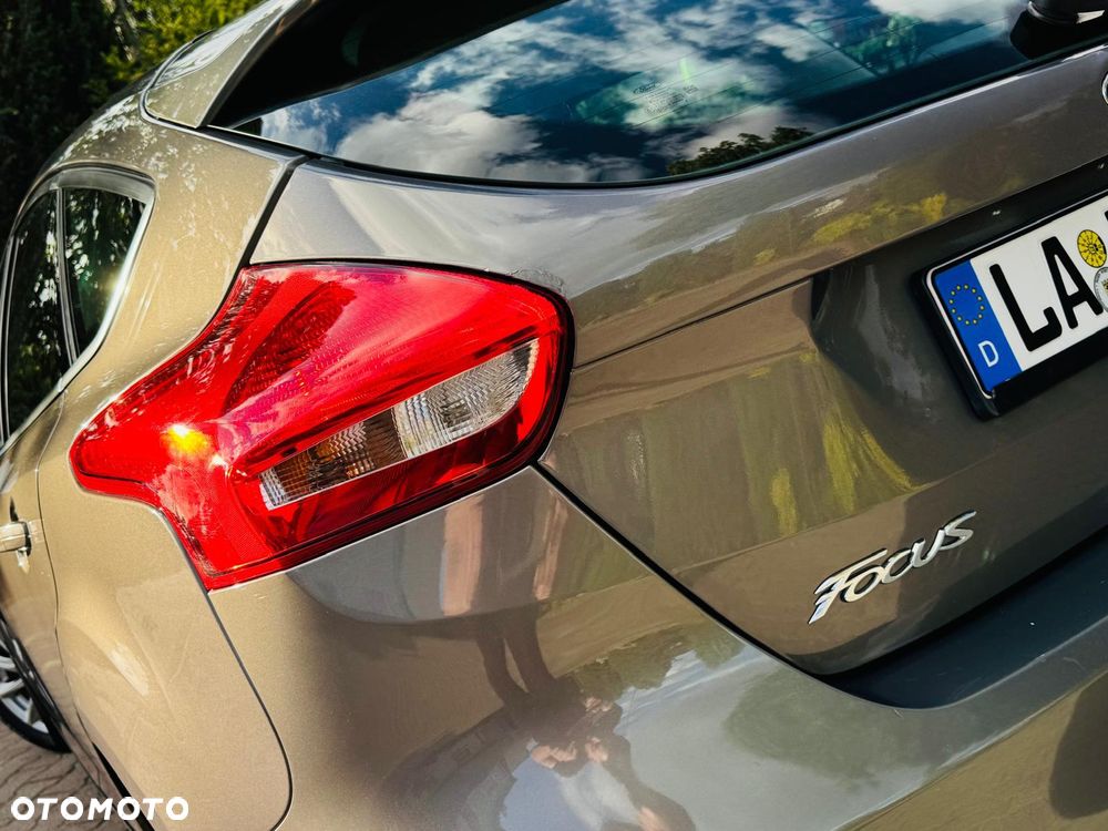Ford Focus 2.0 TDCi DPF Start-Stopp-System ST-Line - 11