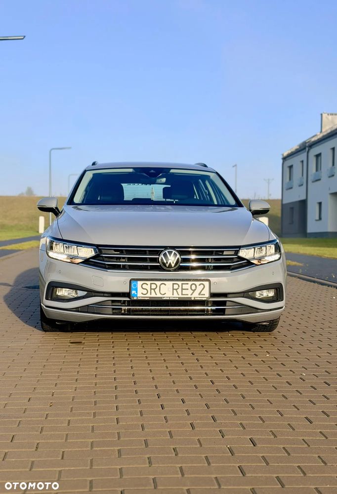 Volkswagen Passat 2.0 TDI EVO Business DSG - 2
