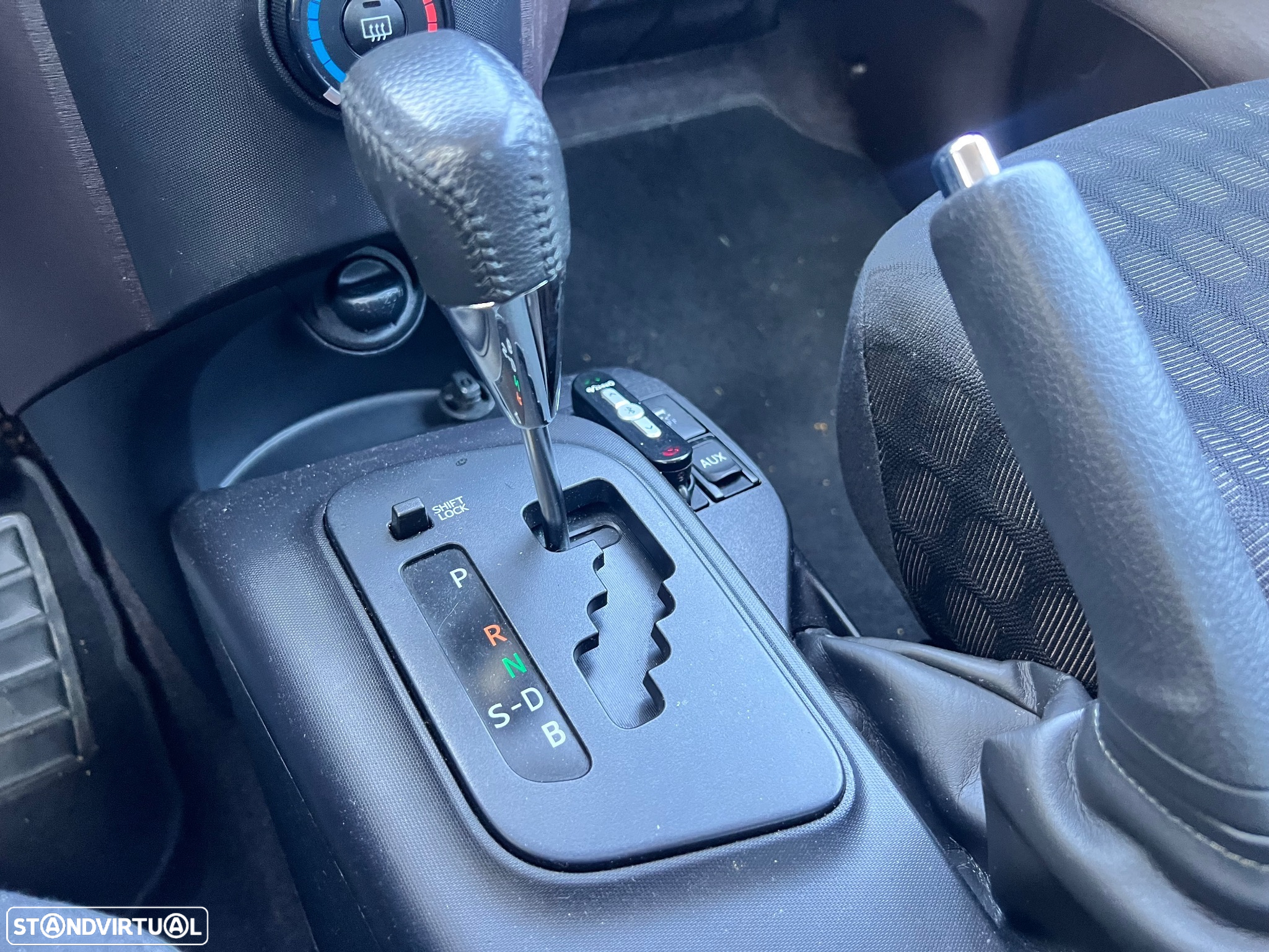 Toyota iQ 1.33 VVT-i 2 MultiDrive - 16