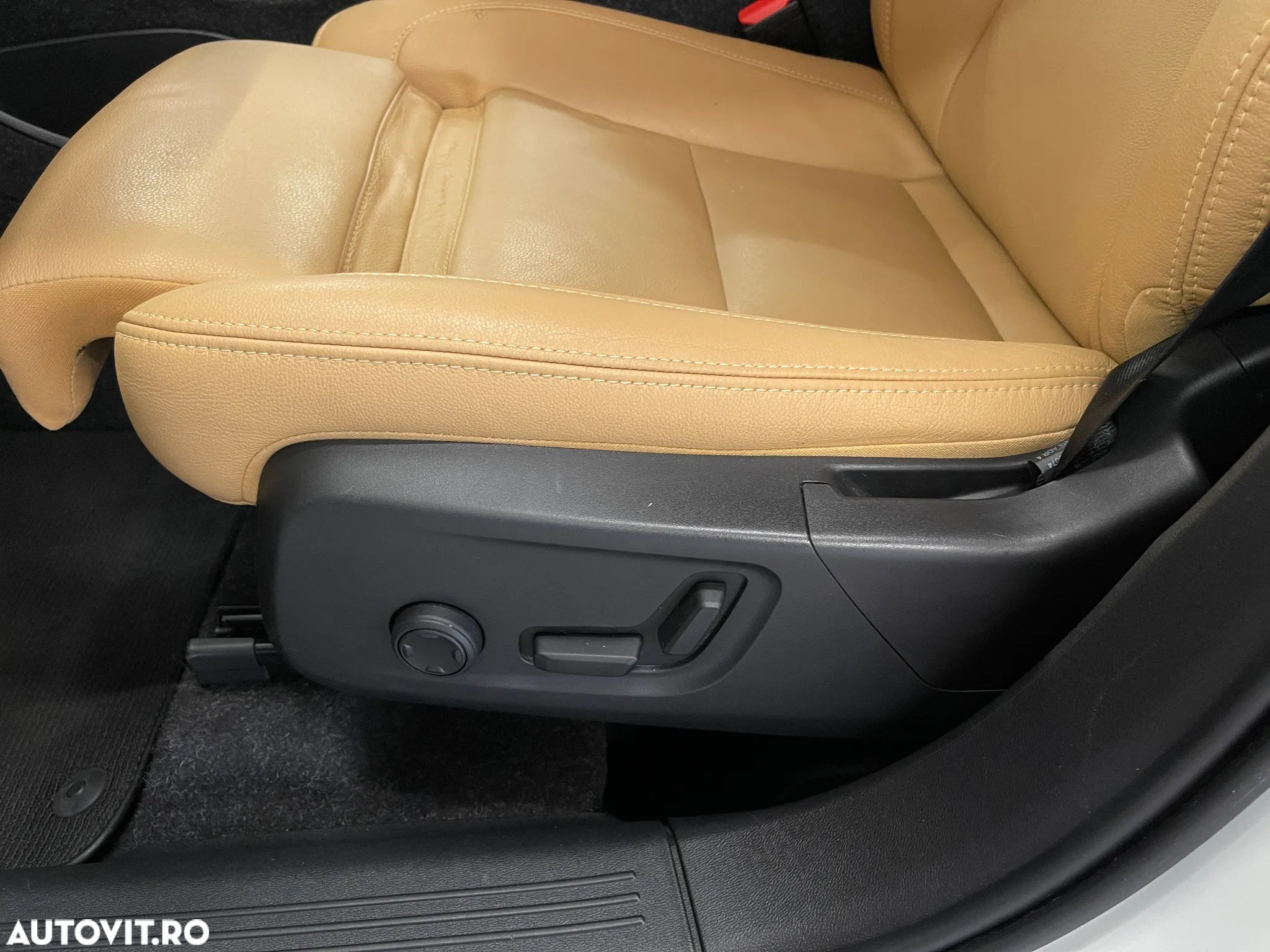 Volvo XC 40 Recharge T5 Twin Engine AT7 Inscription - 29
