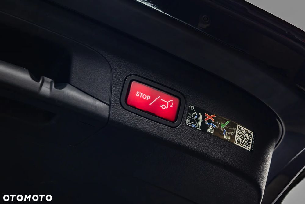 Mercedes-Benz GLE 450 4Matic 9G-TRONIC AMG Line - 29