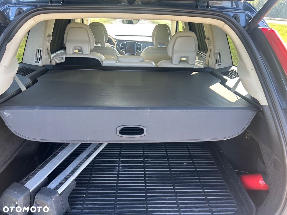 Volvo XC 90 - 21