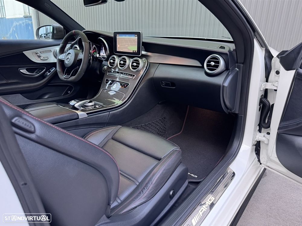 Mercedes-Benz C 43 AMG 4Matic 9G-TRONIC Night Edition - 32