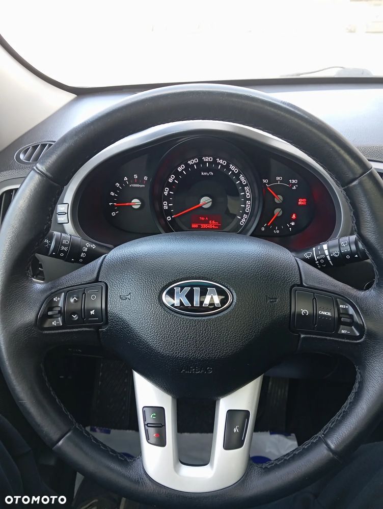 Kia Sportage 2.0 CRDI L - 11
