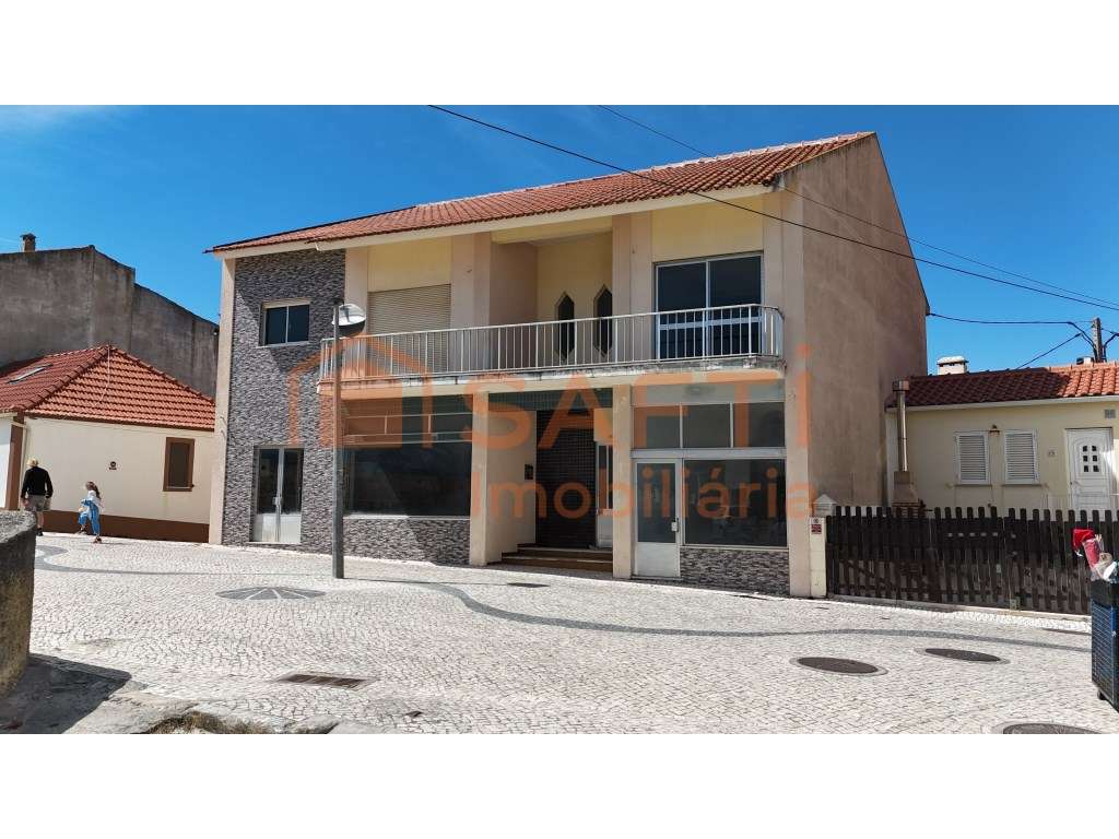 Moradia T4, com comercio, na Praia da Vieira - Grande imagem: 4/54