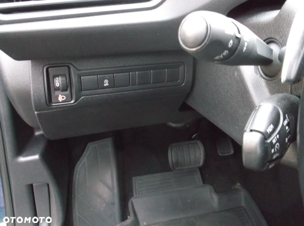 Peugeot 308 PureTech 130 GPF EAT8 Black Edition - 16
