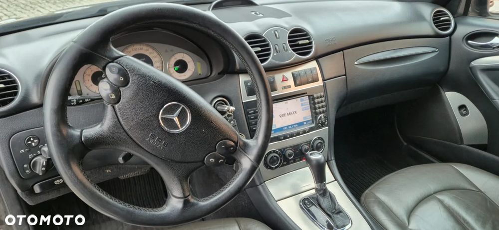 Mercedes-Benz CLK - 11