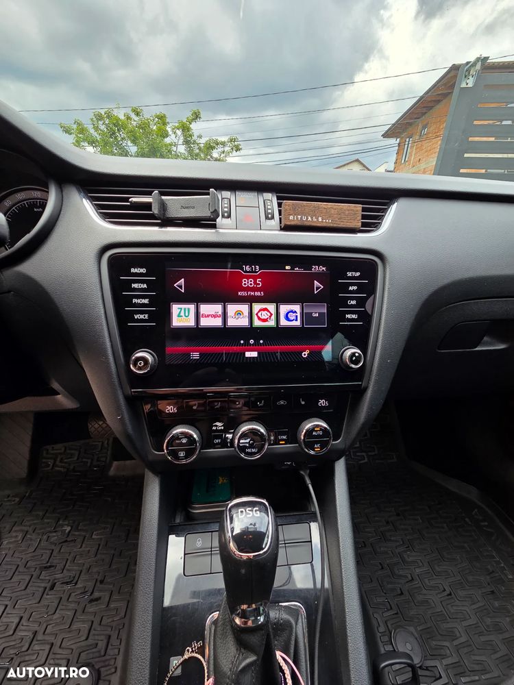 Skoda Octavia 2.0 TDI DSG Style - 9