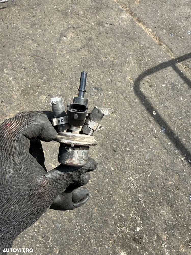 Injector adblue mercedes cod a0004900813 - 1