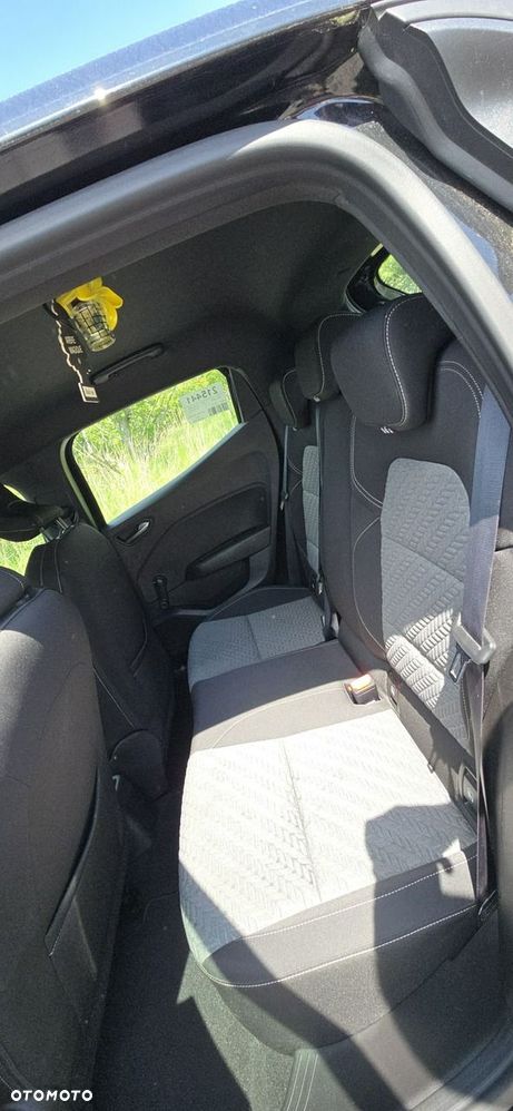 Renault Clio - 18