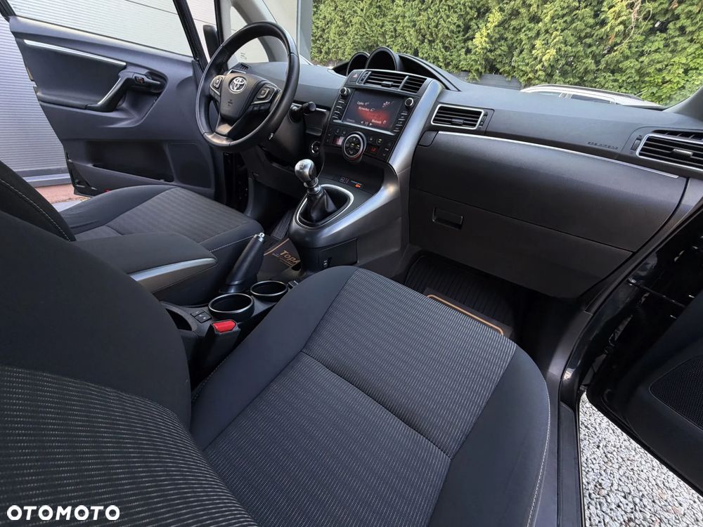 Toyota Verso 1.8 Prestige 7os - 15